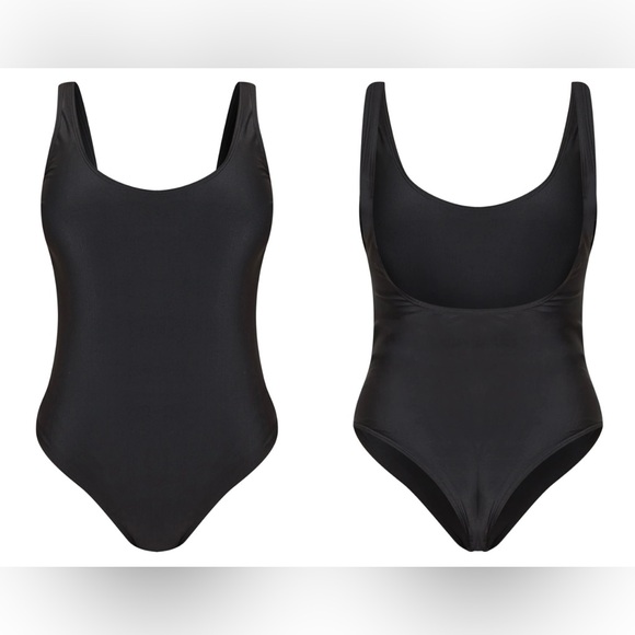 NWT Pretty Little Thing Black Basic Scoop Swimsuit - Picture 5 of 6